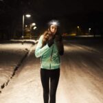 kepure-su-led-sviesa