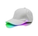 led-sviecianti-kepure-nuo-saules
